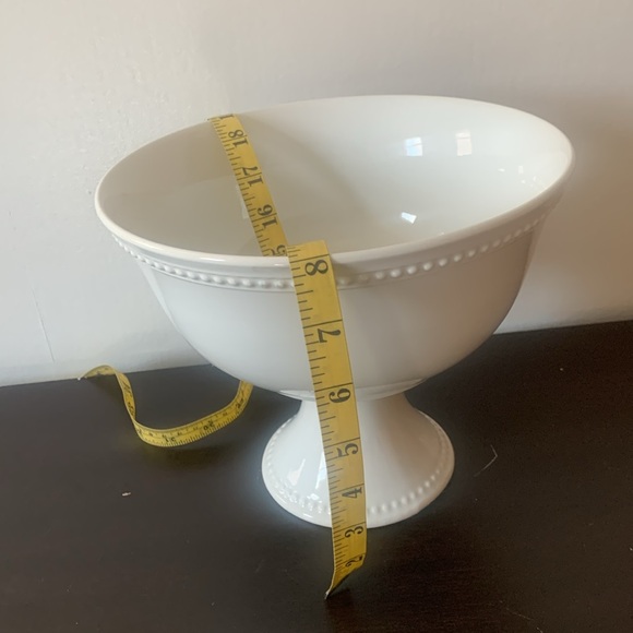 Threshold Porcelain Serve Bowl. - Picture 2 of 4